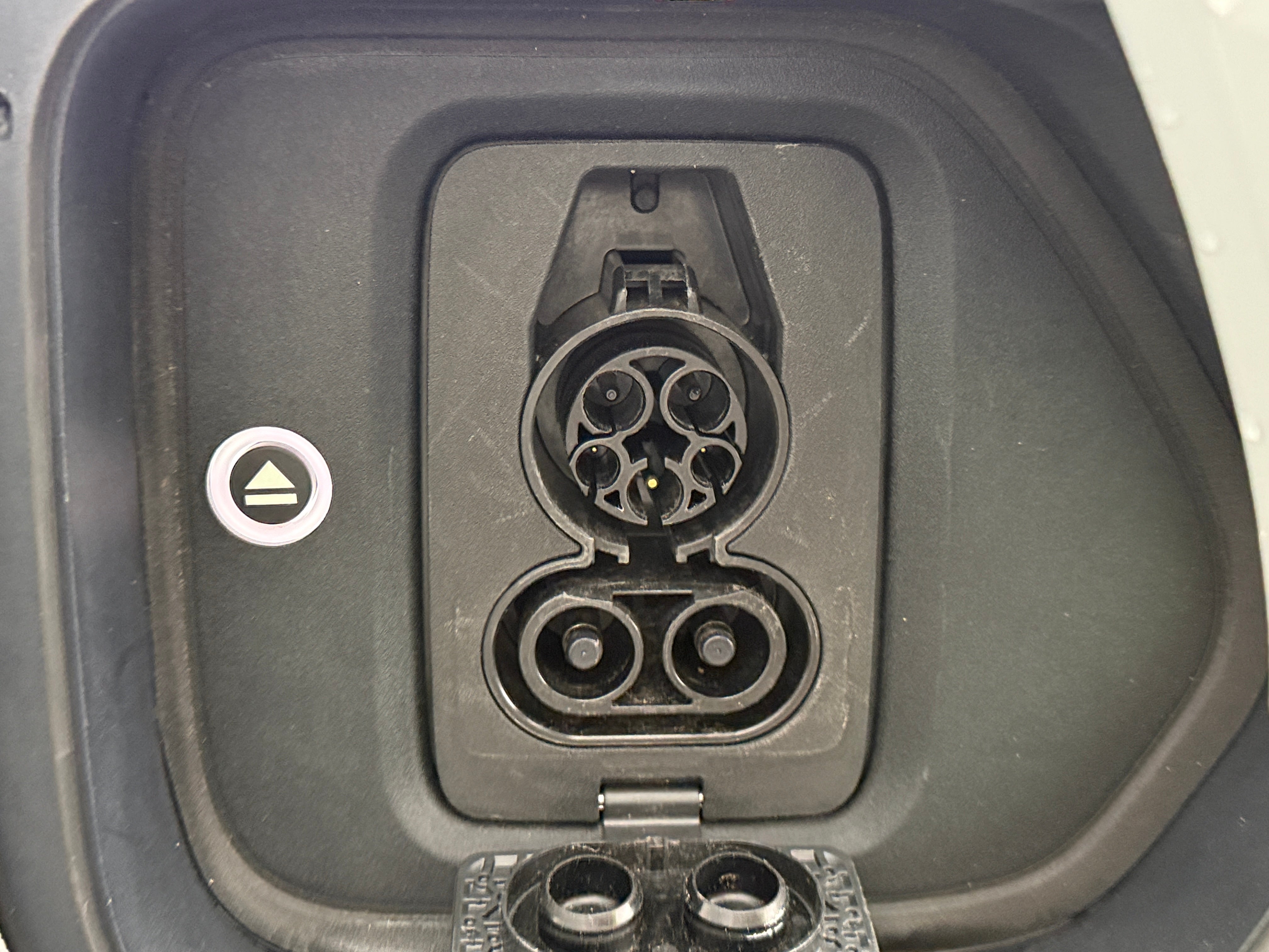 rivian r1s 2025 7PDSGBBA7SN052326 image rivian r1s 2025 7PDSGBBA7SN052326 image