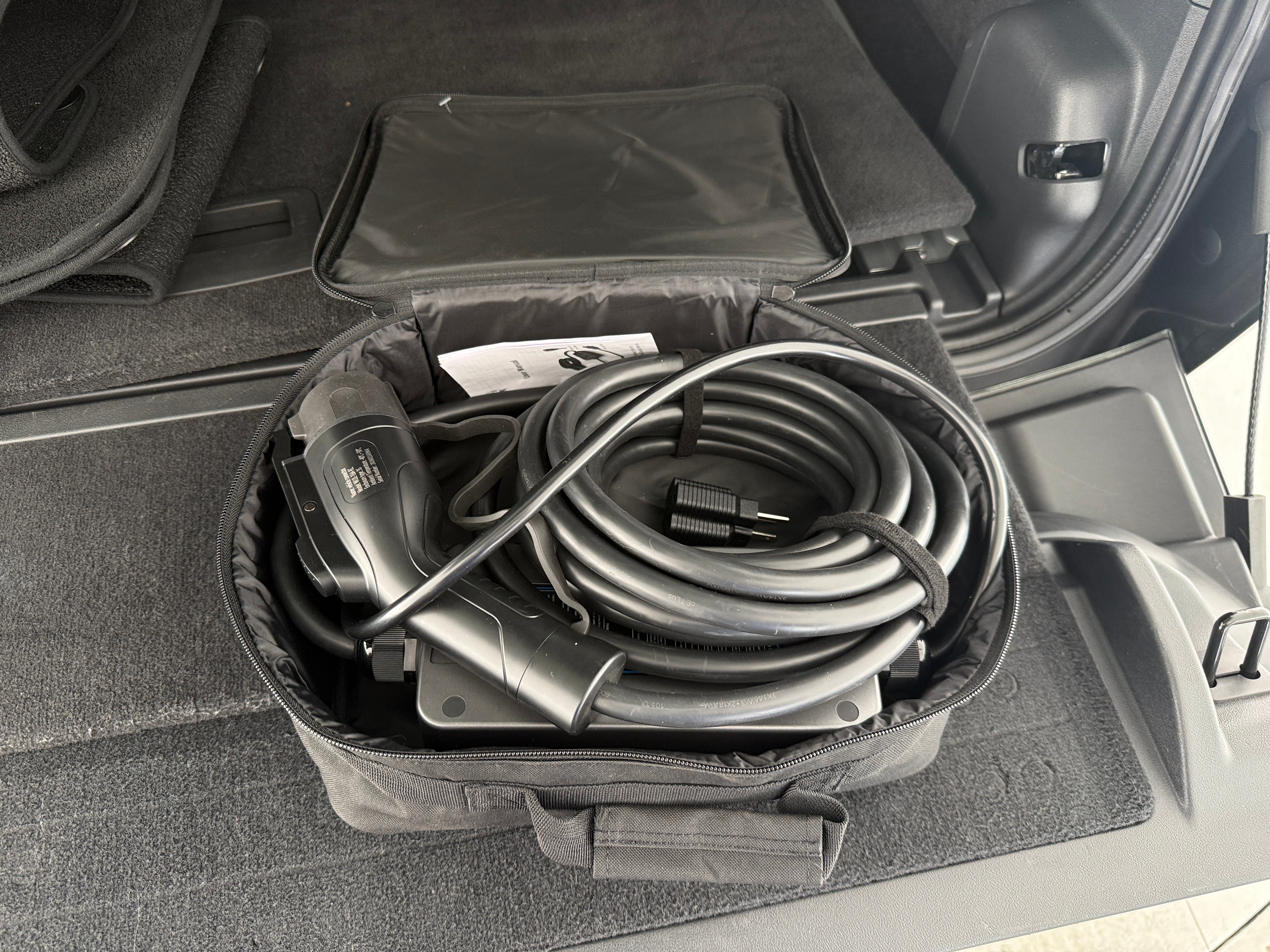 rivian r1s 2025 7PDSGBBA6SN054892 image rivian r1s 2025 7PDSGBBA6SN054892 image