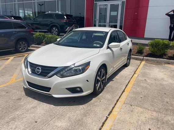 NISSAN ALTIMA 2017 1N4AL3AP0HC122446 image