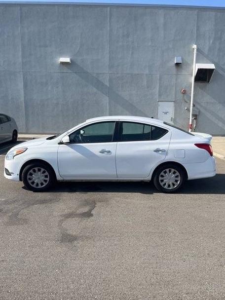 NISSAN VERSA 2017 3N1CN7AP0HL862154 image