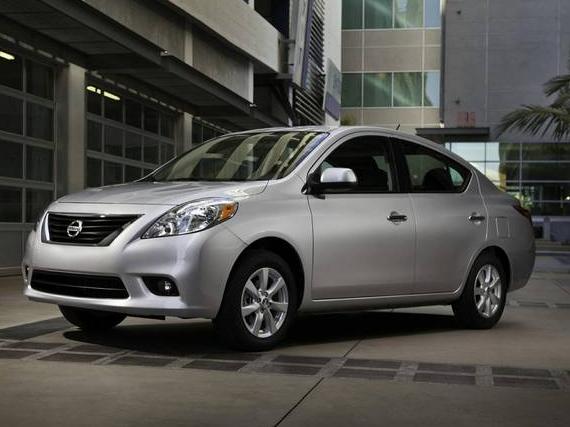 NISSAN VERSA 2013 3N1CN7AP1DL819453 image