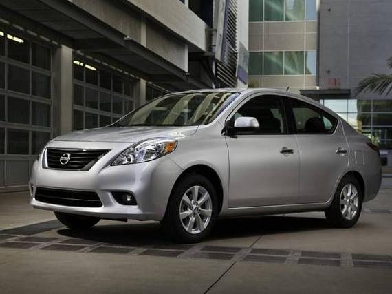 NISSAN VERSA 2013 3N1CN7AP0DL852007 image