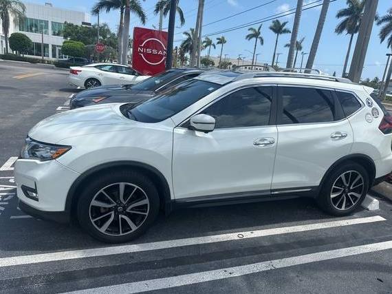 NISSAN ROGUE 2019 5N1AT2MT0KC806025 image