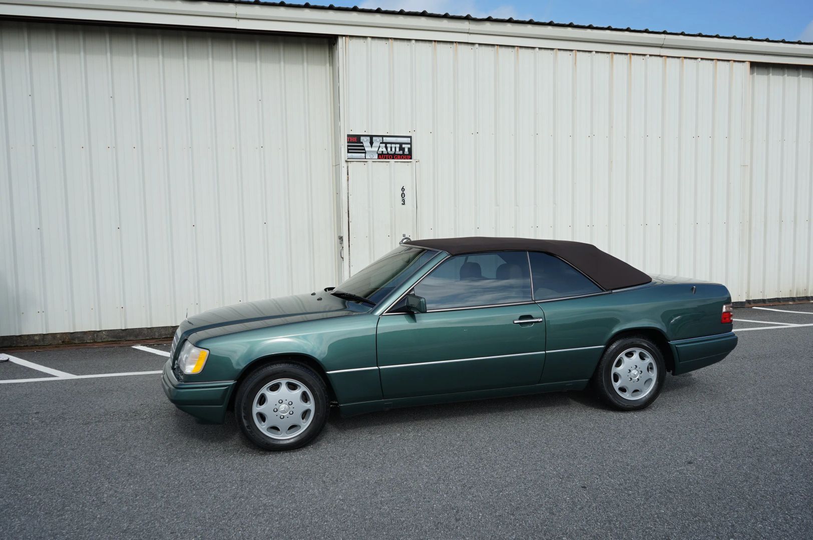 mercedes-benz e-class 1995 WDBEA66E6SC283206 image mercedes-benz e-class 1995 WDBEA66E6SC283206 image
