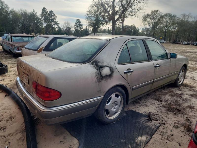 mercedes-benz e-class 1997 WDBJF72F8VA149530 image mercedes-benz e-class 1997 WDBJF72F8VA149530 image