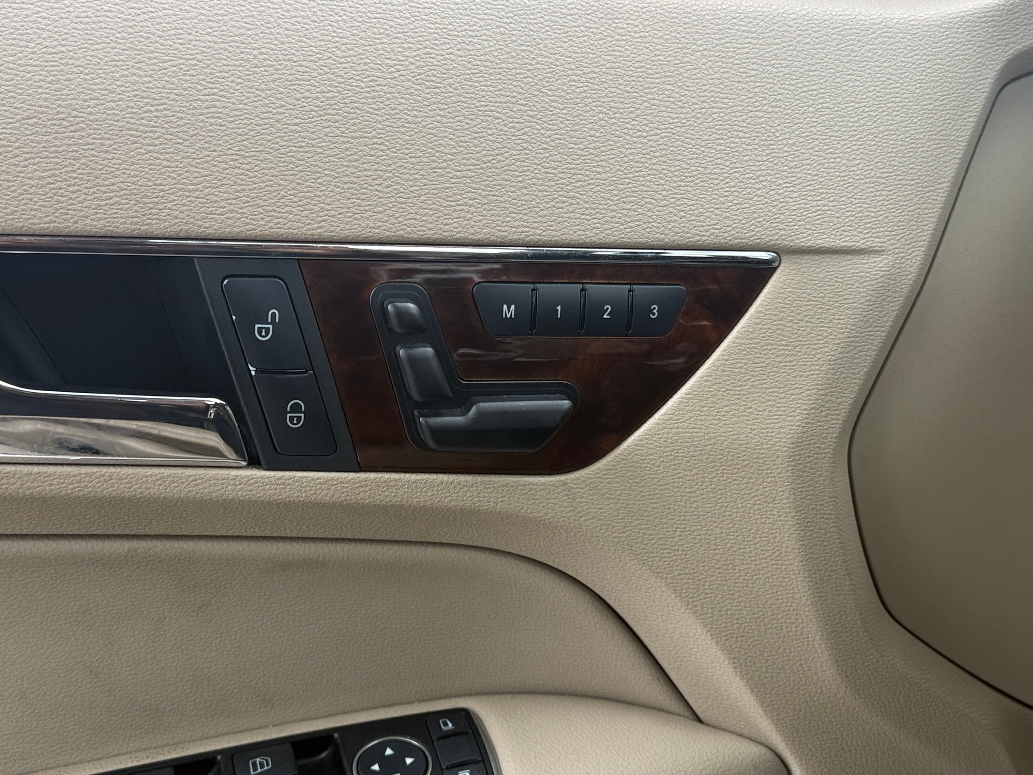 mercedes-benz e-class 2012 WDDKK7DF1CF155819 image mercedes-benz e-class 2012 WDDKK7DF1CF155819 image