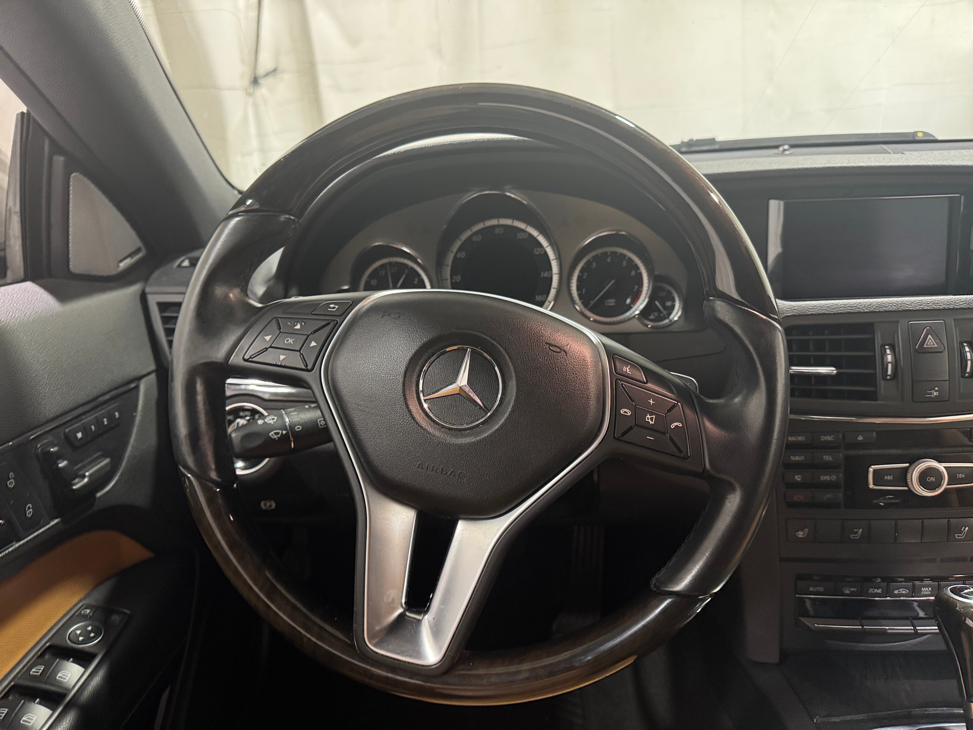 mercedes-benz e-class 2012 WDDKK5KF9CF144350 image mercedes-benz e-class 2012 WDDKK5KF9CF144350 image