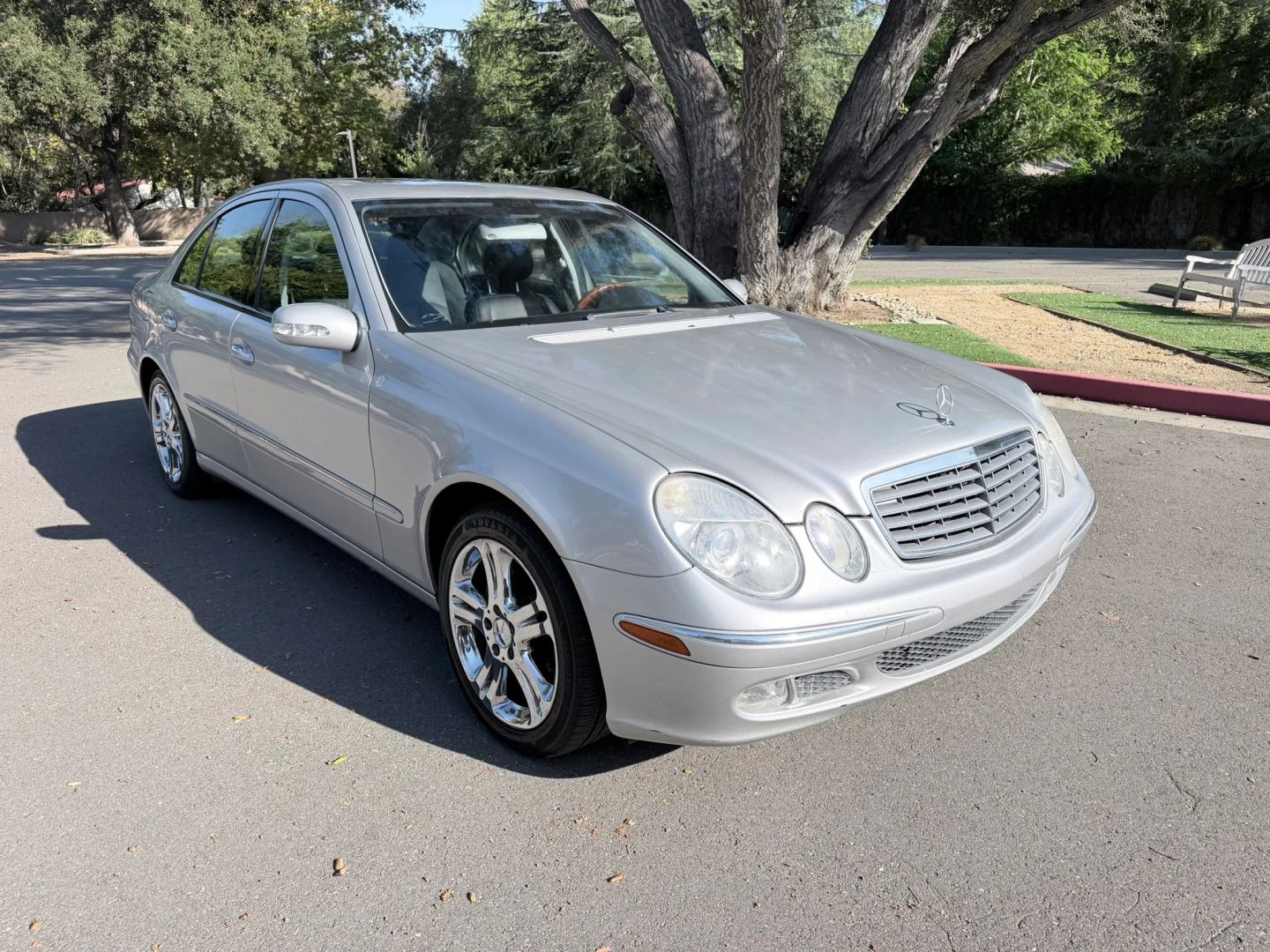 mercedes-benz e-class 2004 WDBUF70J54A587702 image mercedes-benz e-class 2004 WDBUF70J54A587702 image