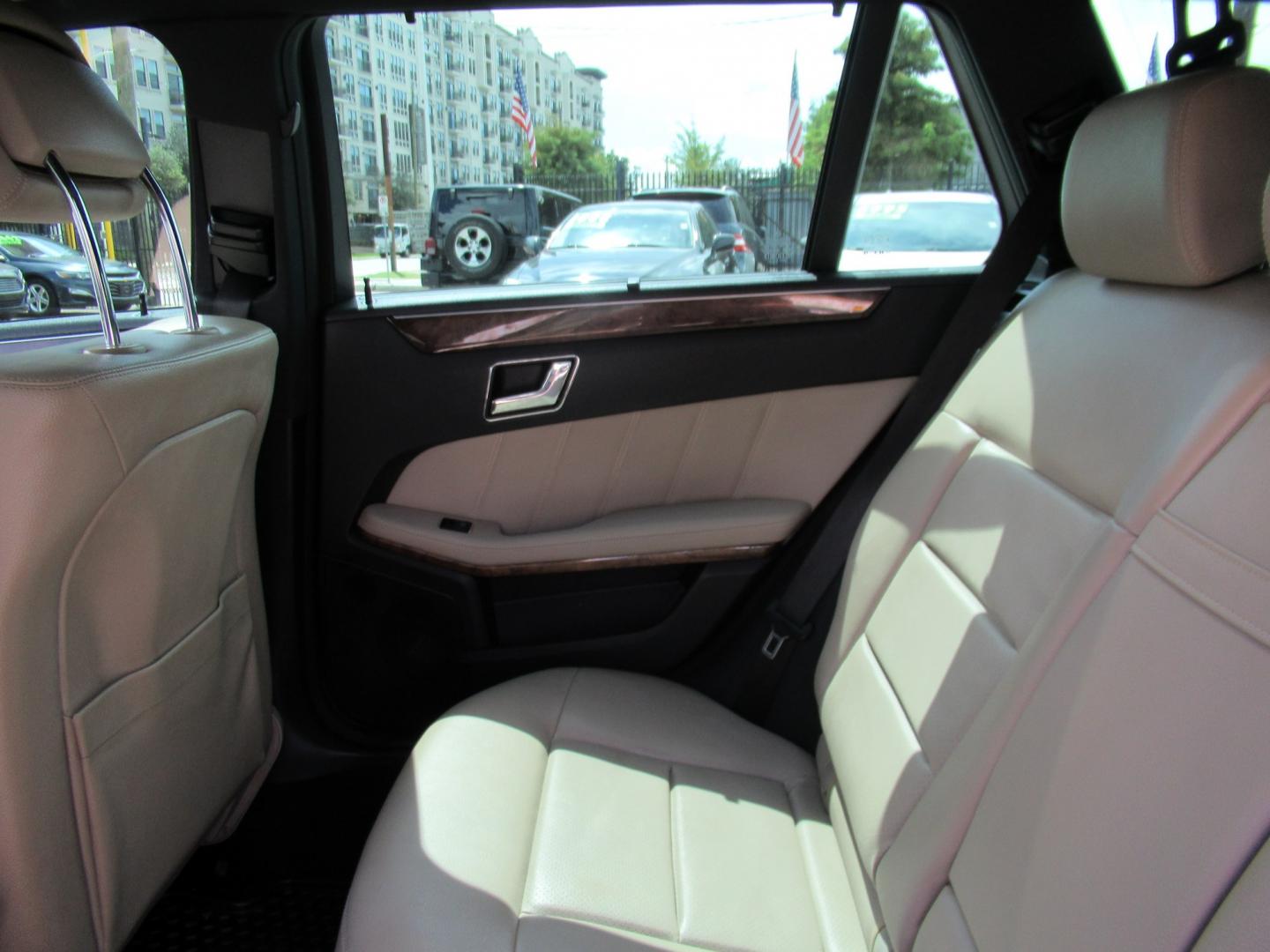mercedes-benz e-class 2011 WDDHH8HB0BA467177 image mercedes-benz e-class 2011 WDDHH8HB0BA467177 image