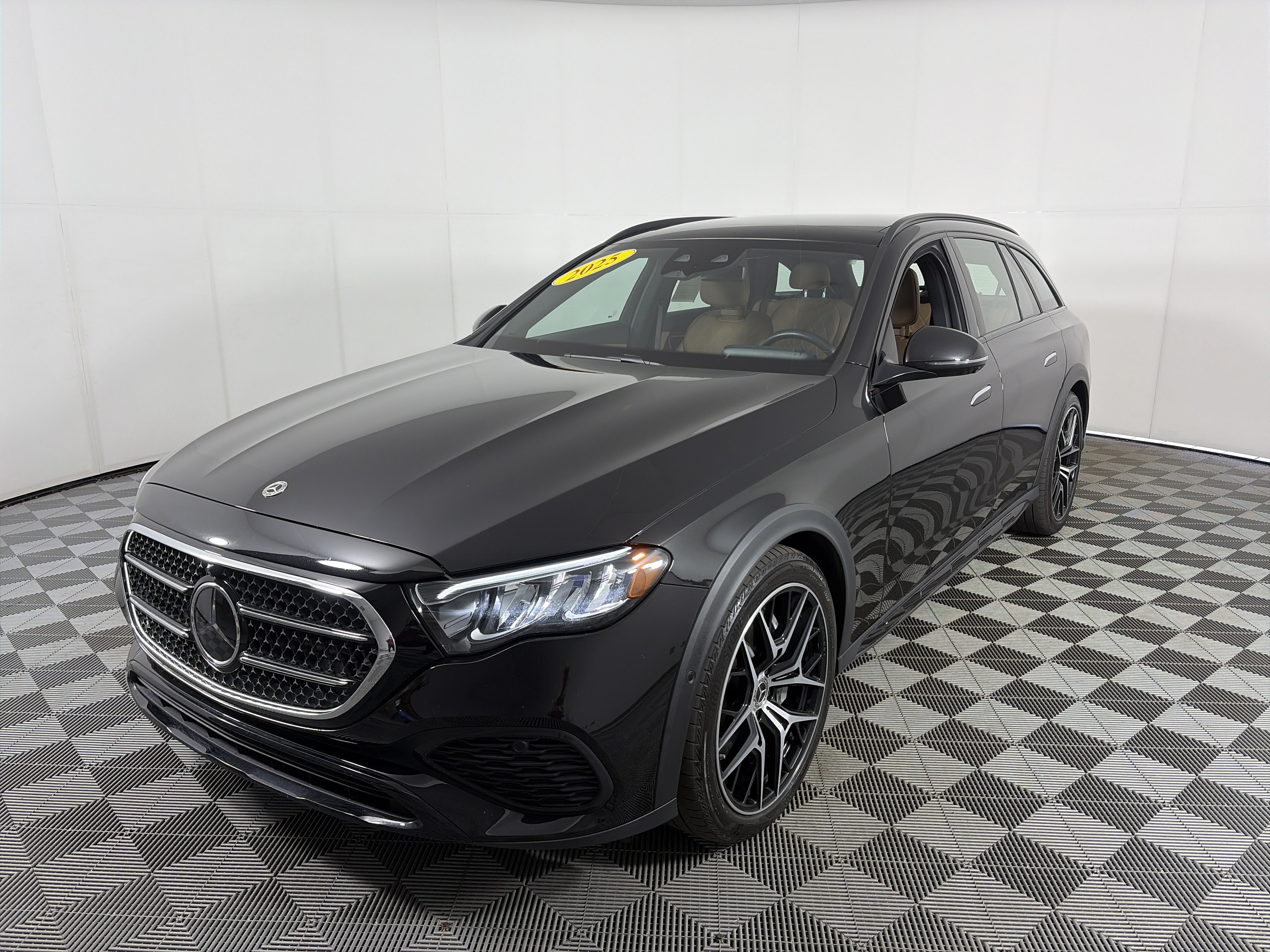 mercedes-benz e-class 2025 W1KLH6FB0SA107246 image mercedes-benz e-class 2025 W1KLH6FB0SA107246 image