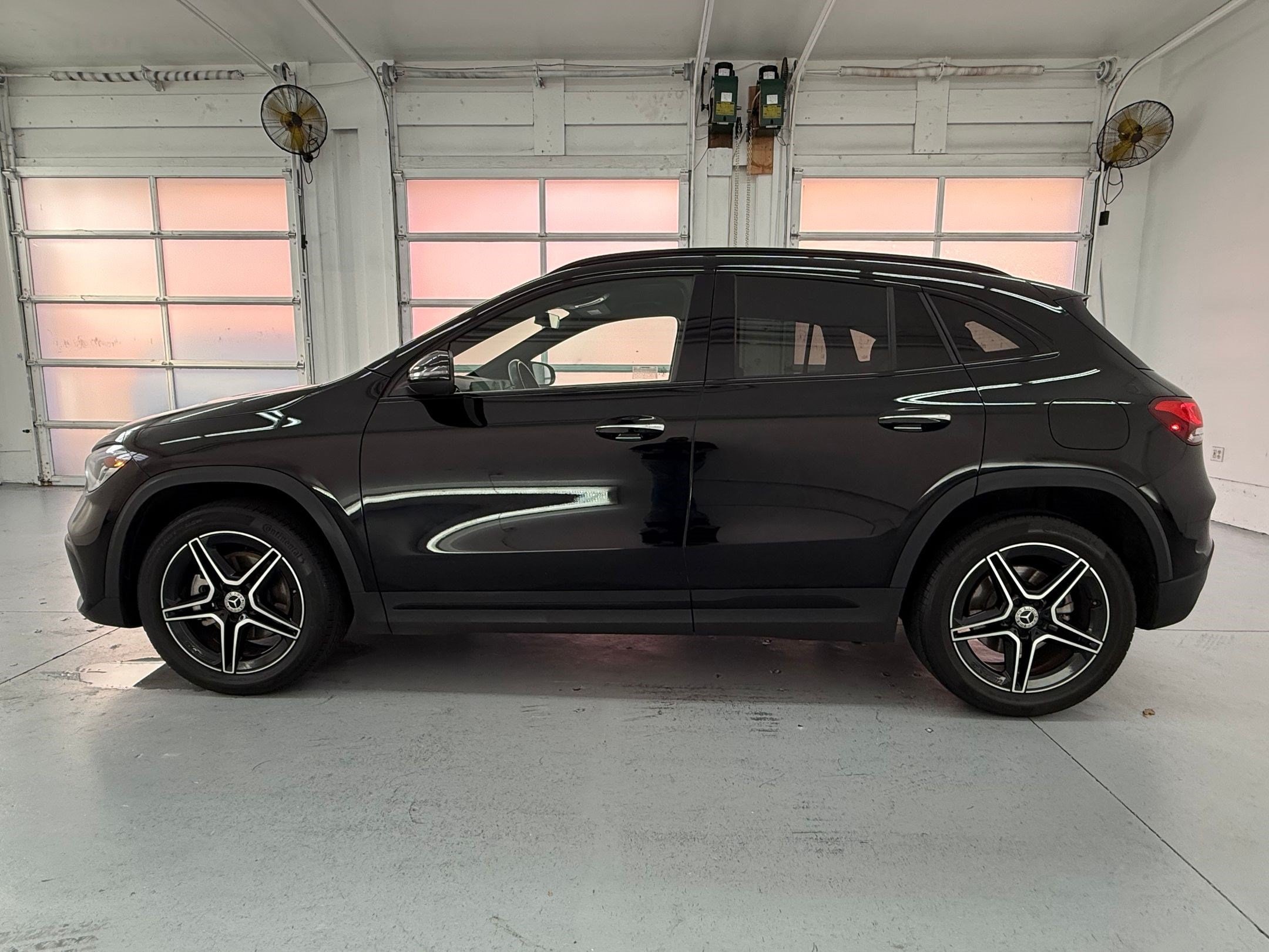 mercedes-benz gla 2023 W1N4N4GB7PJ504608 image