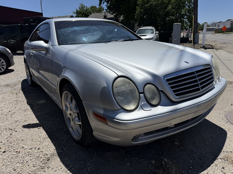 mercedes-benz clk 2001 WDBLJ70GX1F173750 image mercedes-benz clk 2001 WDBLJ70GX1F173750 image