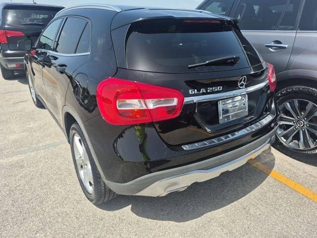 mercedes-benz gla-class 2019 WDCTG4EB8KJ575545 image mercedes-benz gla-class 2019 WDCTG4EB8KJ575545 image
