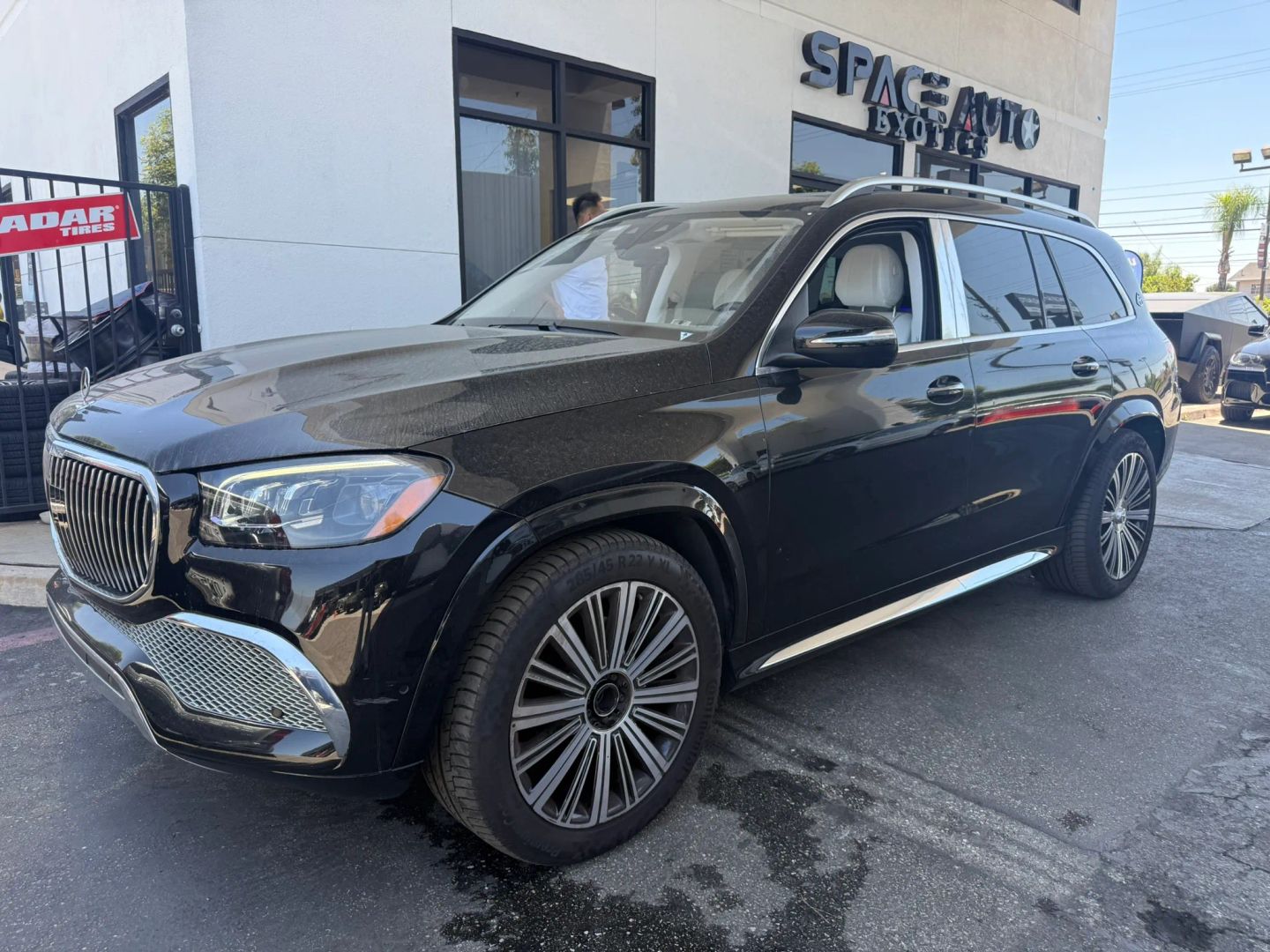 mercedes-benz gls 2023 4JGFF8HB9PA912235 image mercedes-benz gls 2023 4JGFF8HB9PA912235 image