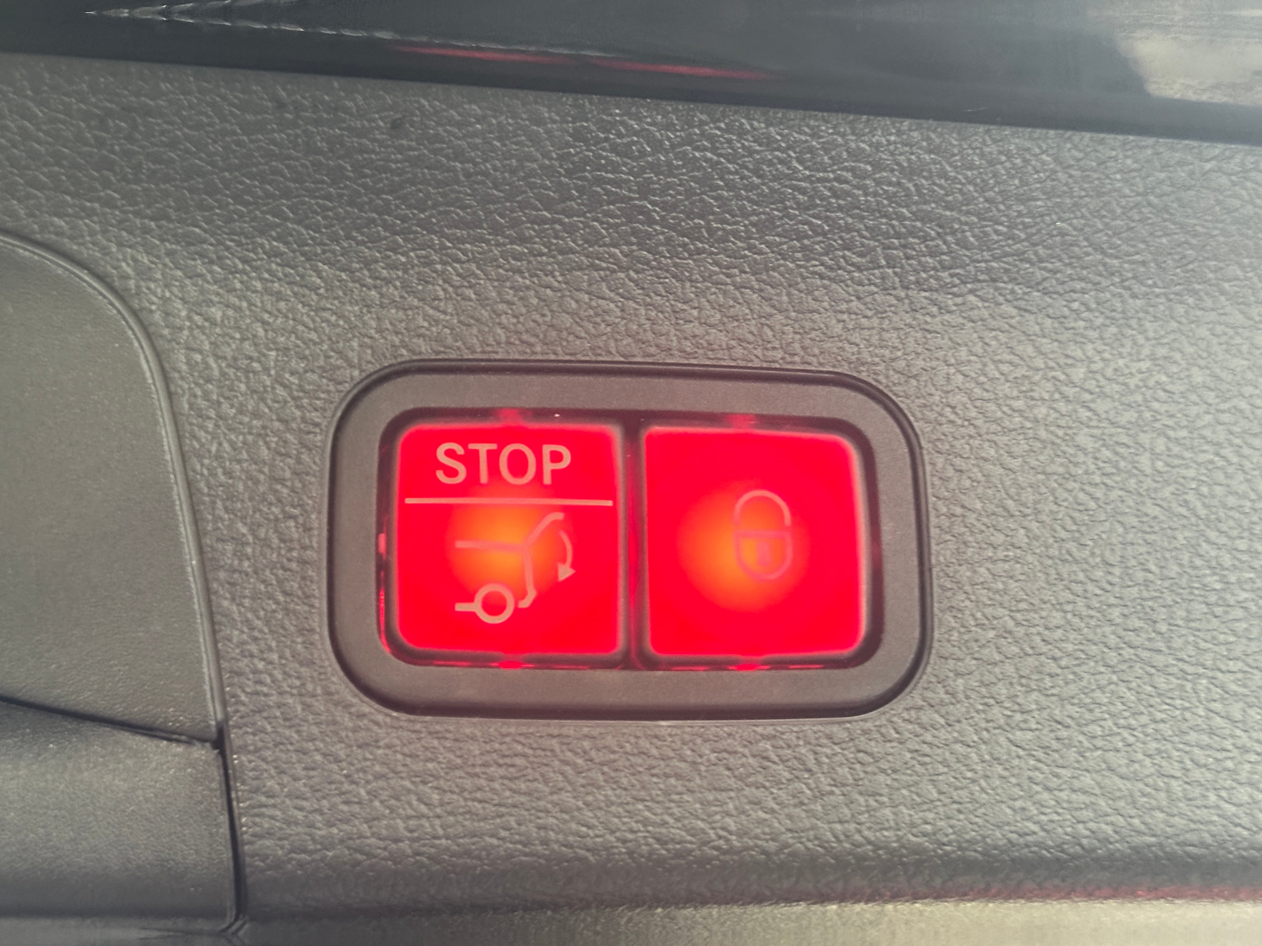 mercedes-benz gls 2023 4JGFF5KE4PA945077 image
