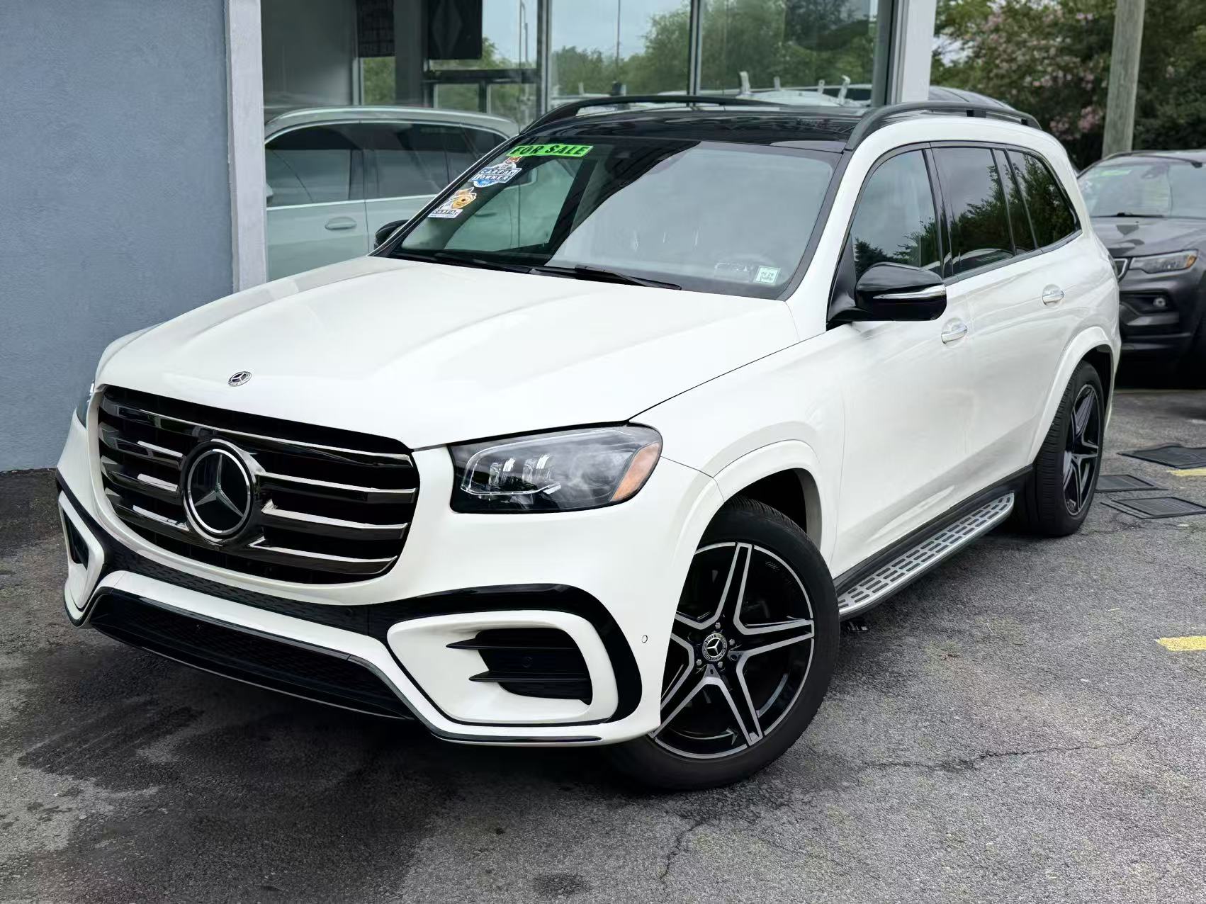 mercedes-benz gls 2024 4JGFF5KE1RB082977 image mercedes-benz gls 2024 4JGFF5KE1RB082977 image