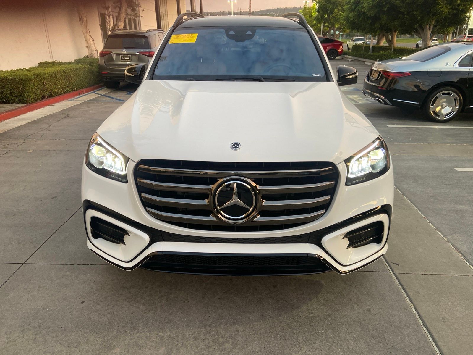 mercedes-benz gls 2025 4JGFF8FE3SB436984 image mercedes-benz gls 2025 4JGFF8FE3SB436984 image