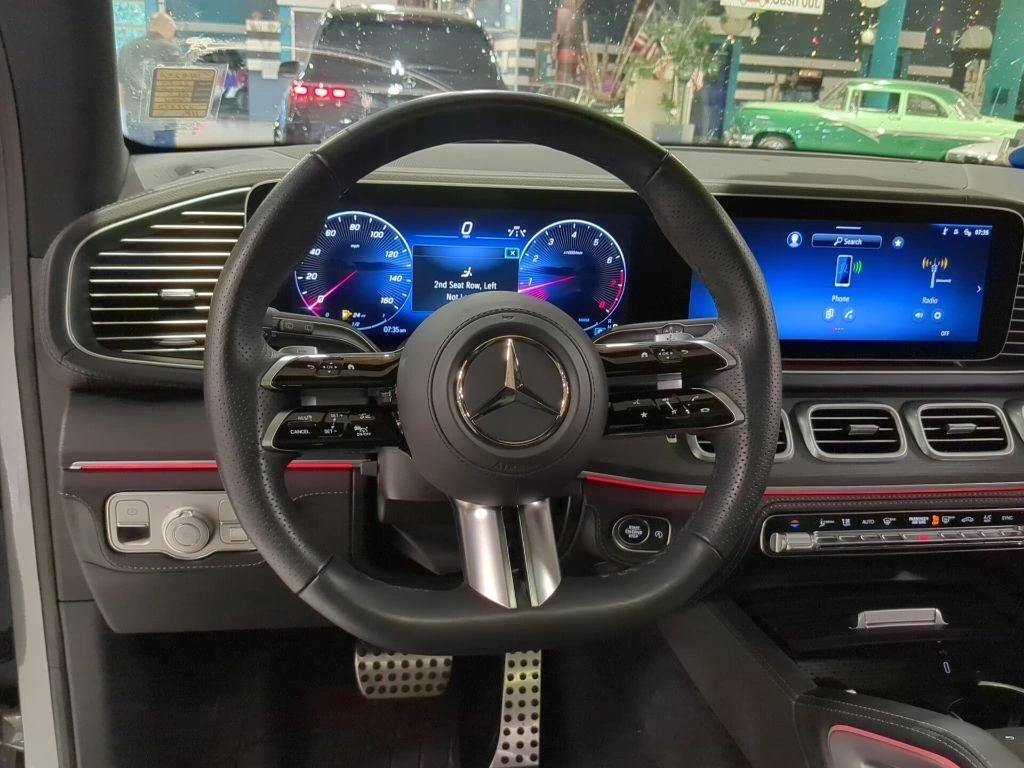 mercedes-benz gls 2025 4JGFF8FE7SB377373 image mercedes-benz gls 2025 4JGFF8FE7SB377373 image