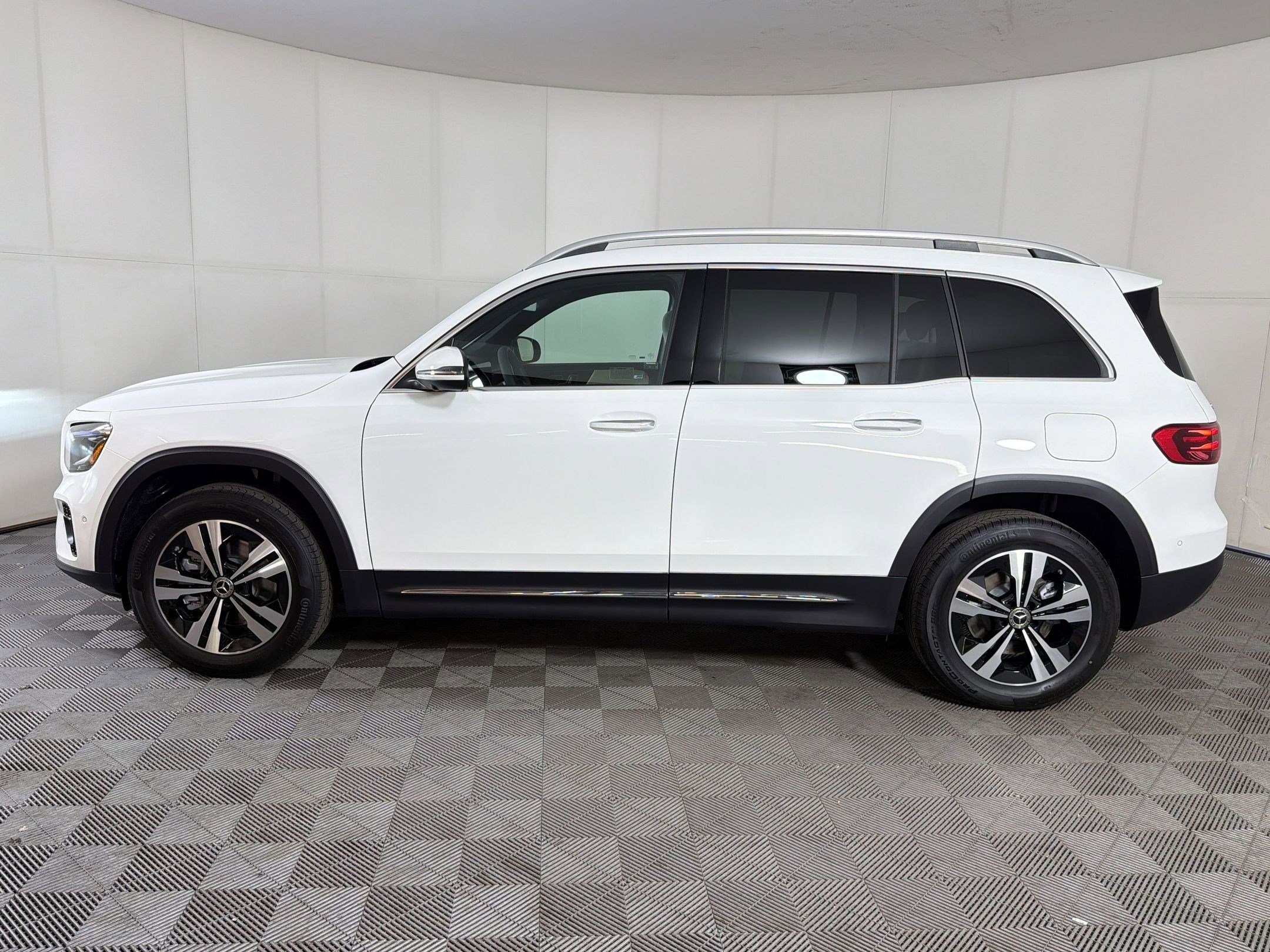 mercedes-benz glb 2026 W1N4M4HB2TW482158 image mercedes-benz glb 2026 W1N4M4HB2TW482158 image