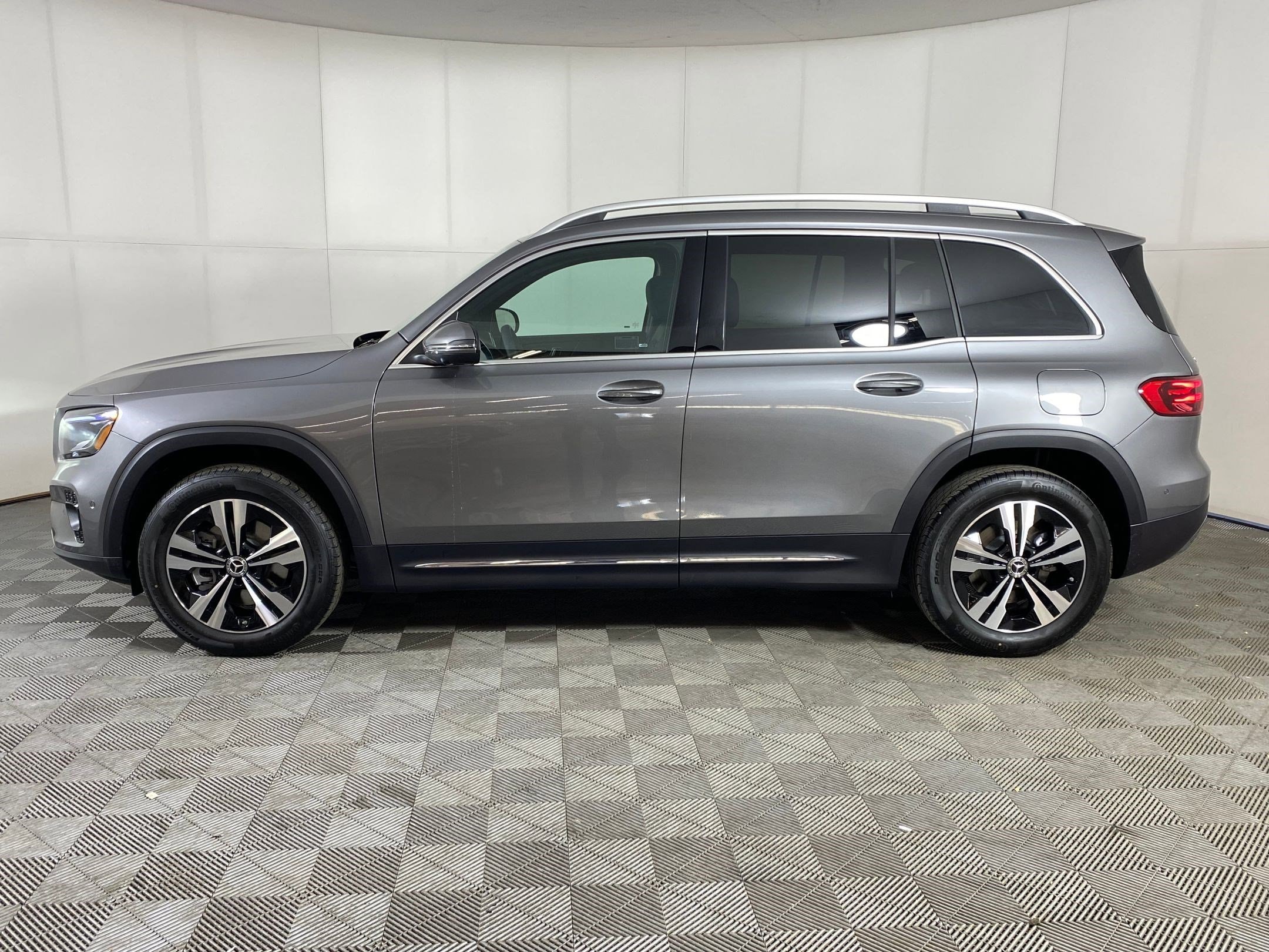 mercedes-benz glb 2026 W1N4M4HB5TW463717 image mercedes-benz glb 2026 W1N4M4HB5TW463717 image
