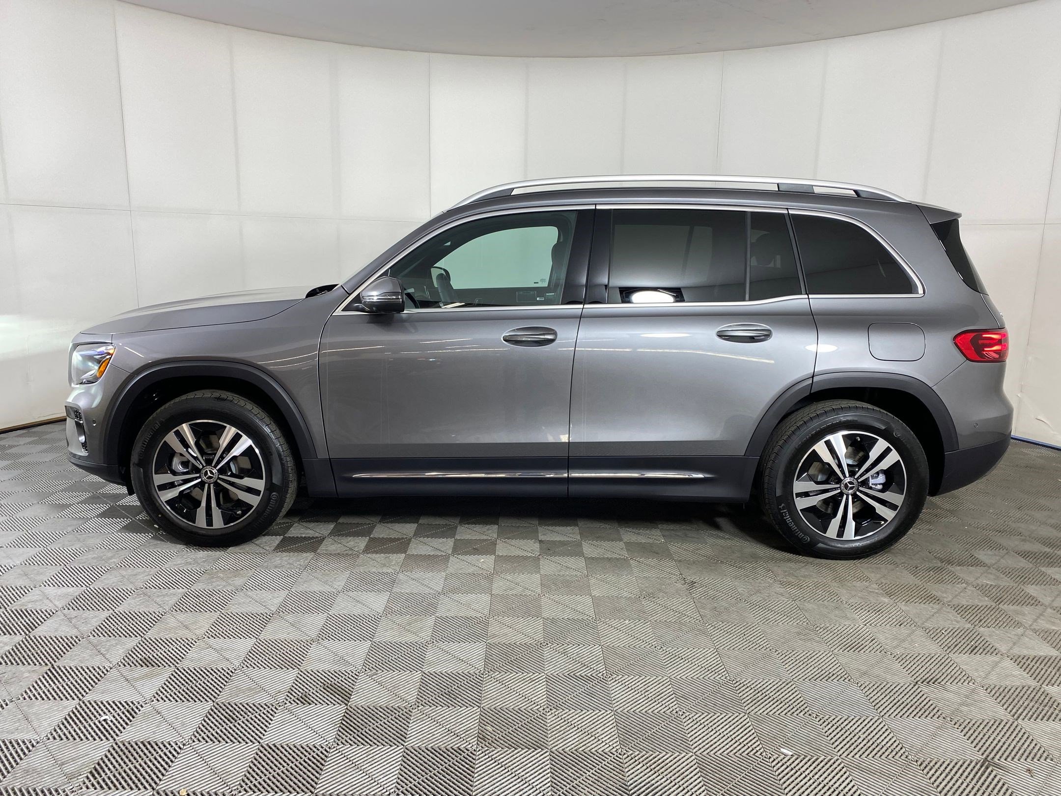 mercedes-benz glb 2026 W1N4M4HB2TW470544 image mercedes-benz glb 2026 W1N4M4HB2TW470544 image