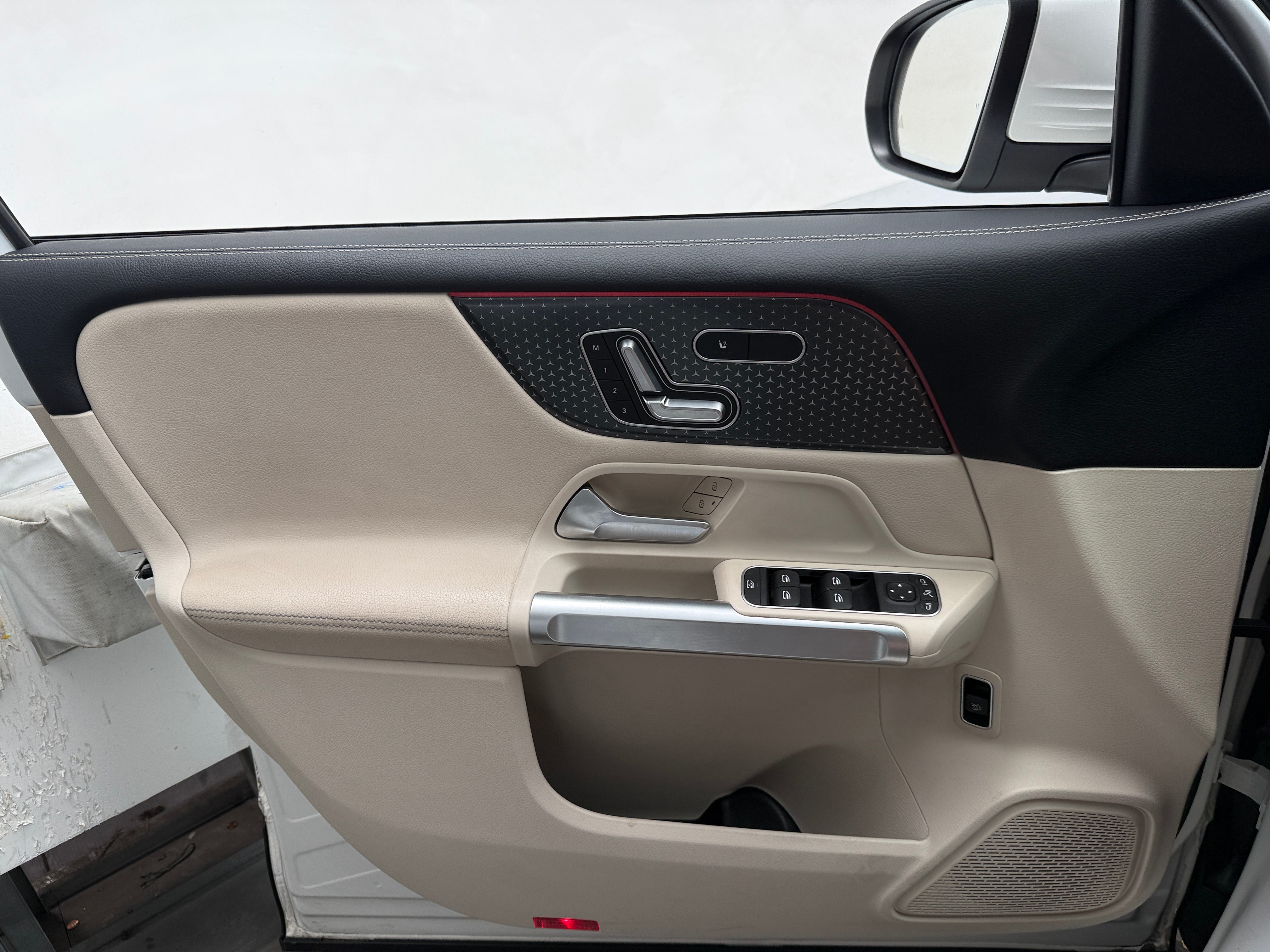 mercedes-benz glb 2024 W1N4M4HB0RW354204 image mercedes-benz glb 2024 W1N4M4HB0RW354204 image
