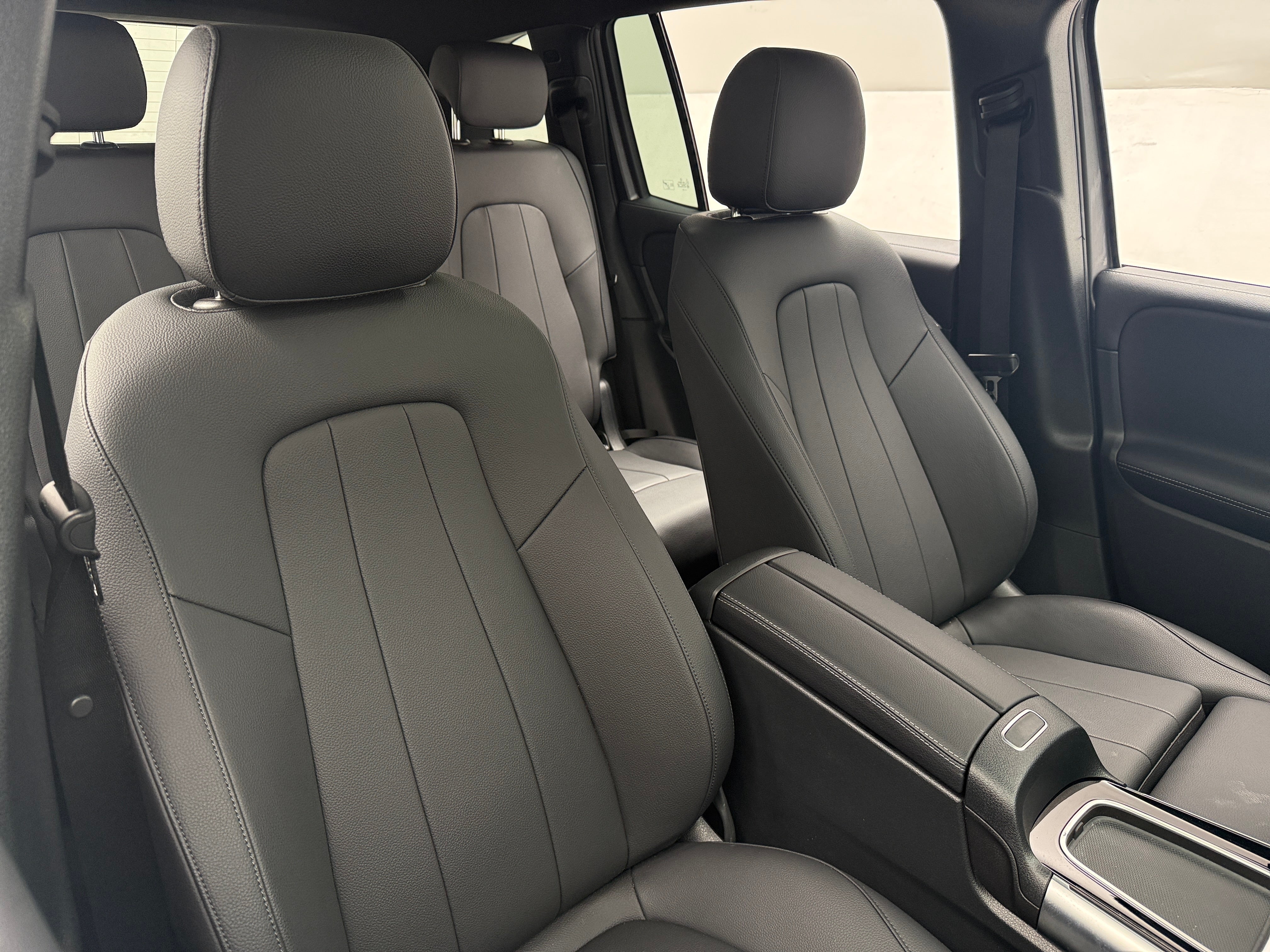 mercedes-benz glb 2025 W1N4M4HB6SW435553 image mercedes-benz glb 2025 W1N4M4HB6SW435553 image