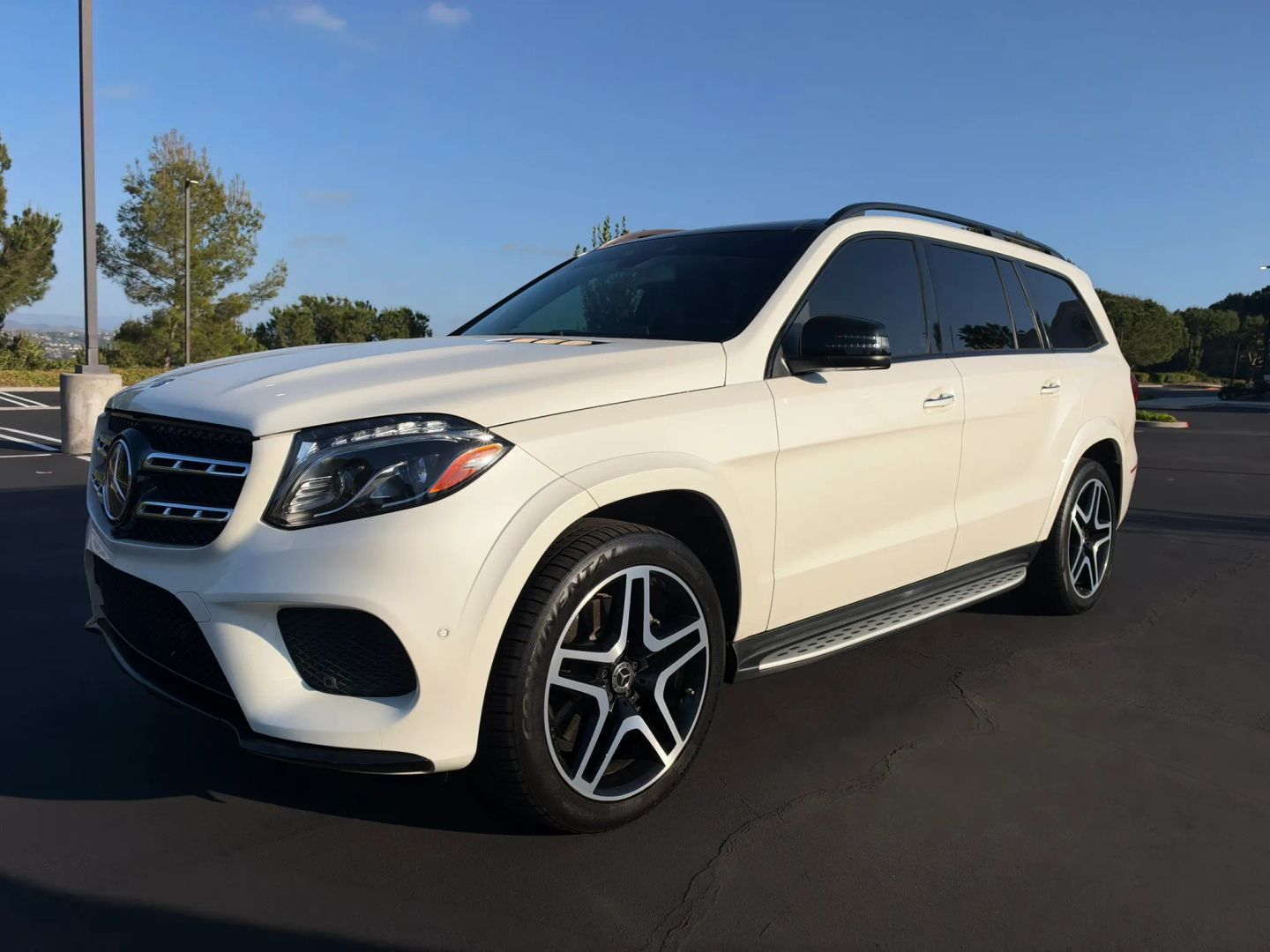 mercedes-benz gls-class 2018 4JGDF7DE4JB123753 image mercedes-benz gls-class 2018 4JGDF7DE4JB123753 image