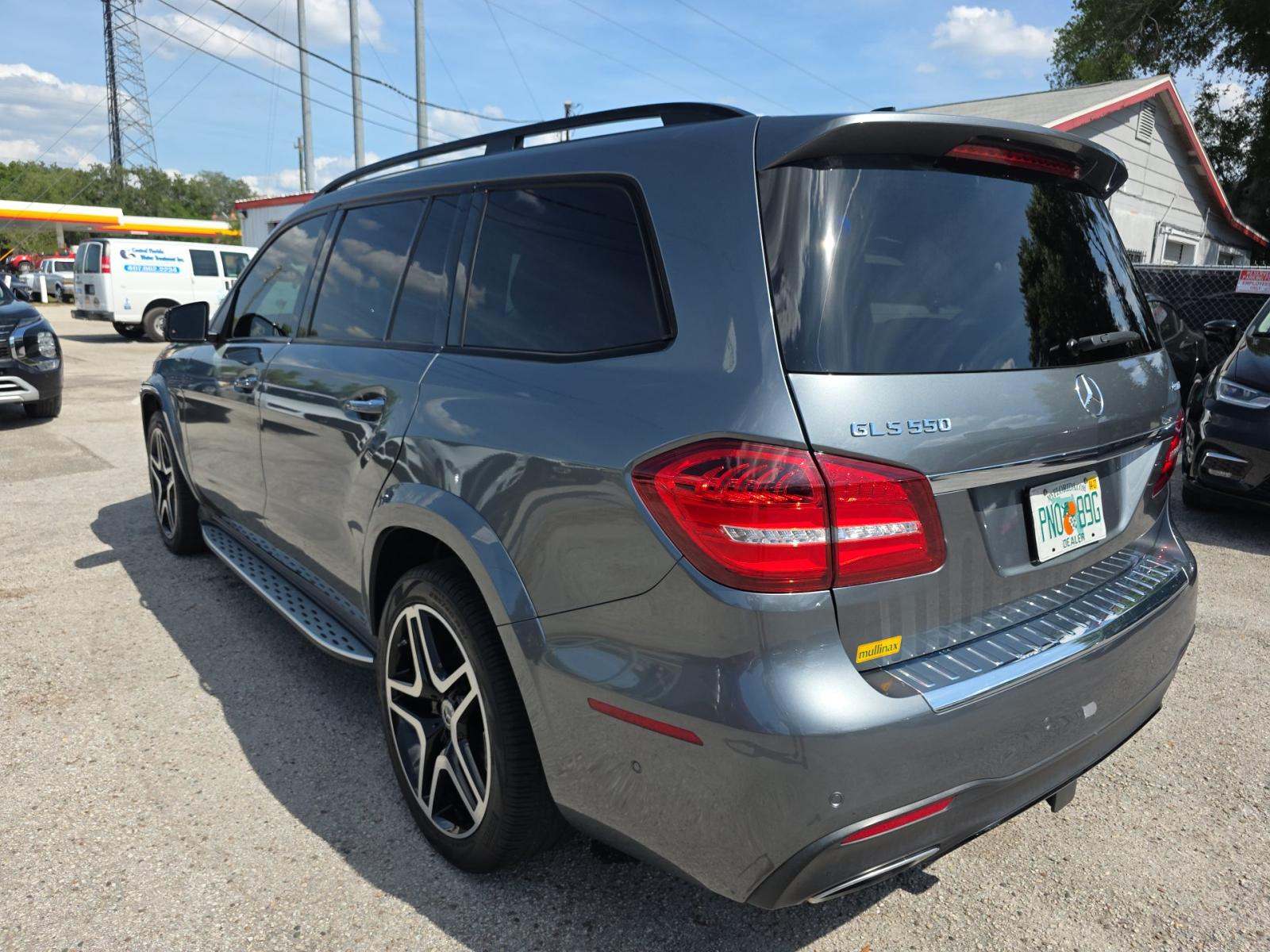 mercedes-benz gls-class 2018 4JGDF7DE7JB150574 image mercedes-benz gls-class 2018 4JGDF7DE7JB150574 image