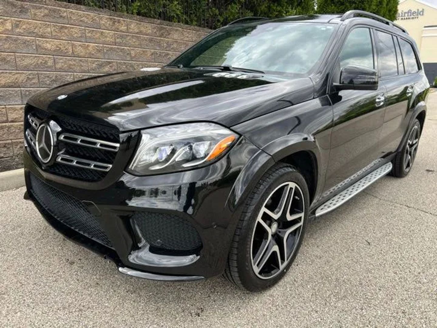 mercedes-benz gls-class 2017 4JGDF7DE1HA835914 image mercedes-benz gls-class 2017 4JGDF7DE1HA835914 image