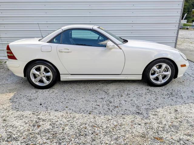 mercedes-benz slk-class 2002 WDBKK65F92F259362 image mercedes-benz slk-class 2002 WDBKK65F92F259362 image