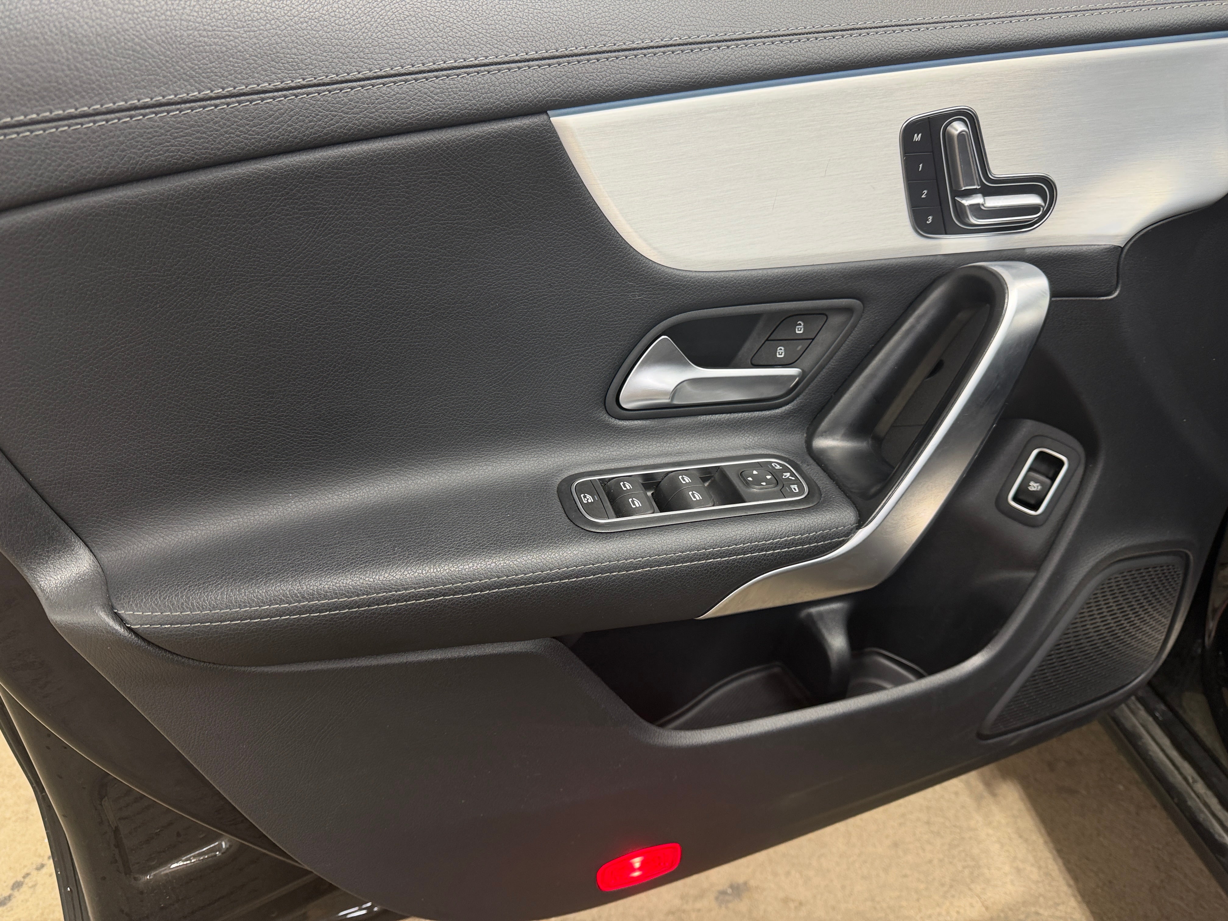 mercedes-benz cla 2025 W1K5J4HB8SN521401 image mercedes-benz cla 2025 W1K5J4HB8SN521401 image