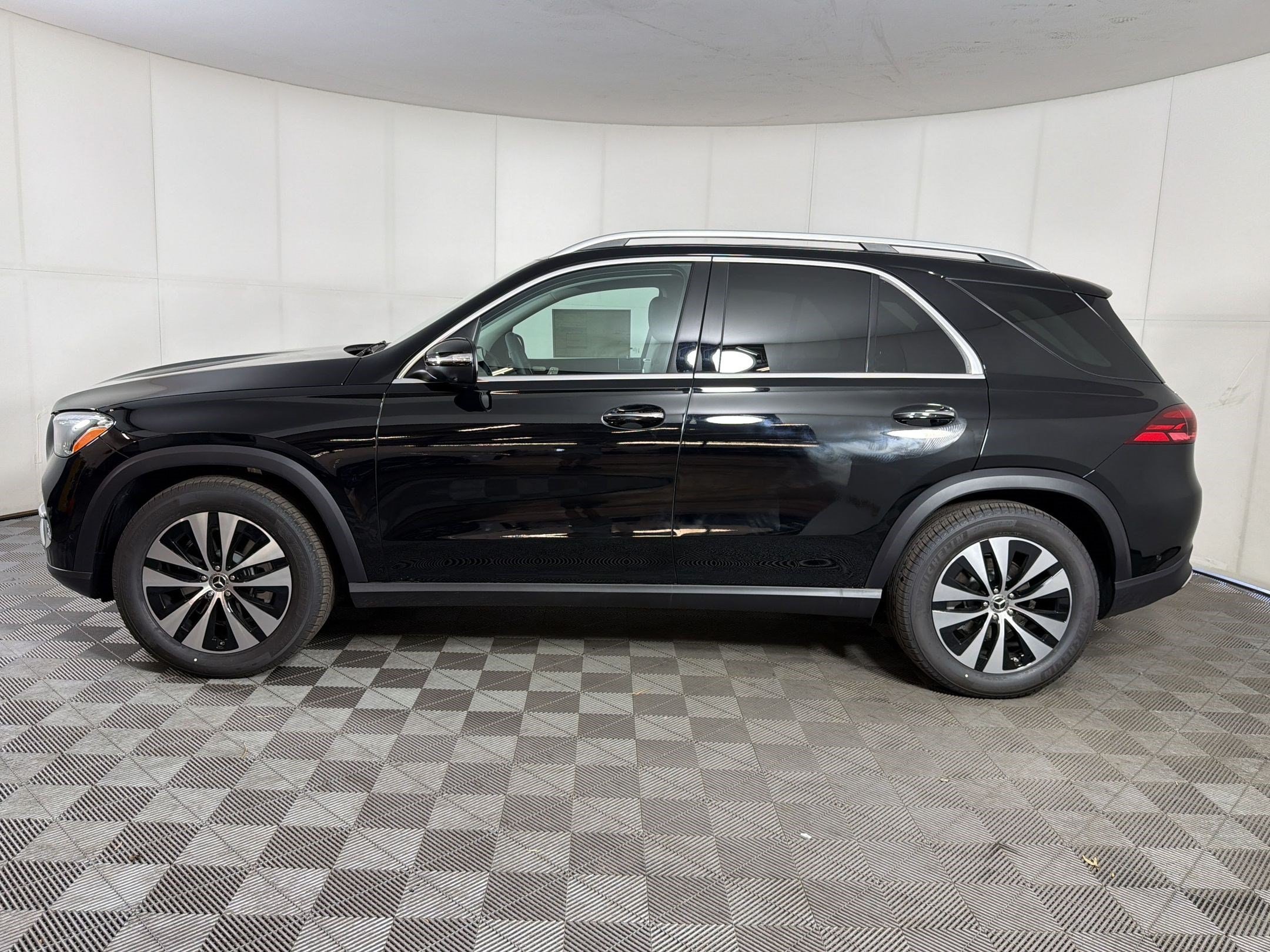 mercedes-benz gle 2026 4JGFB4FB3TB606059 image mercedes-benz gle 2026 4JGFB4FB3TB606059 image