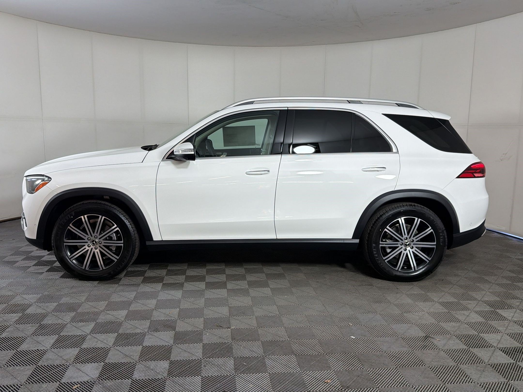 mercedes-benz gle 2026 4JGFB4FB6TB606296 image mercedes-benz gle 2026 4JGFB4FB6TB606296 image