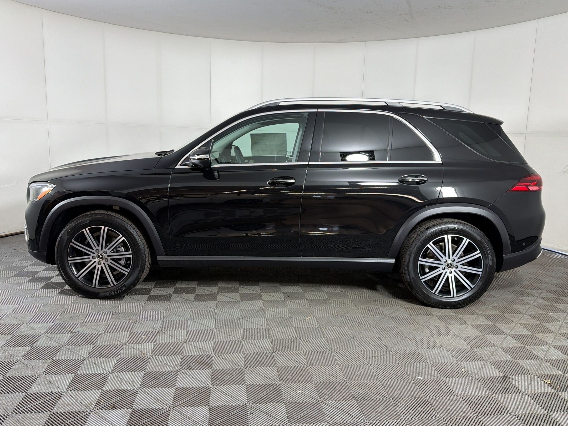 mercedes-benz gle 2026 4JGFB4FB1TB501598 image mercedes-benz gle 2026 4JGFB4FB1TB501598 image