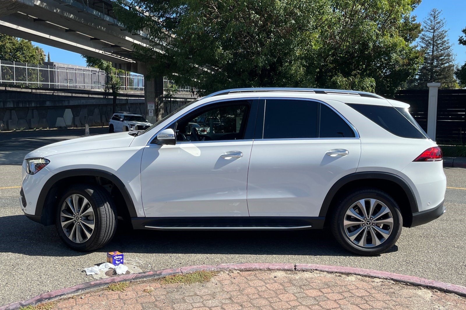 mercedes-benz gle 2020 4JGFB4KB0LA037957 image mercedes-benz gle 2020 4JGFB4KB0LA037957 image