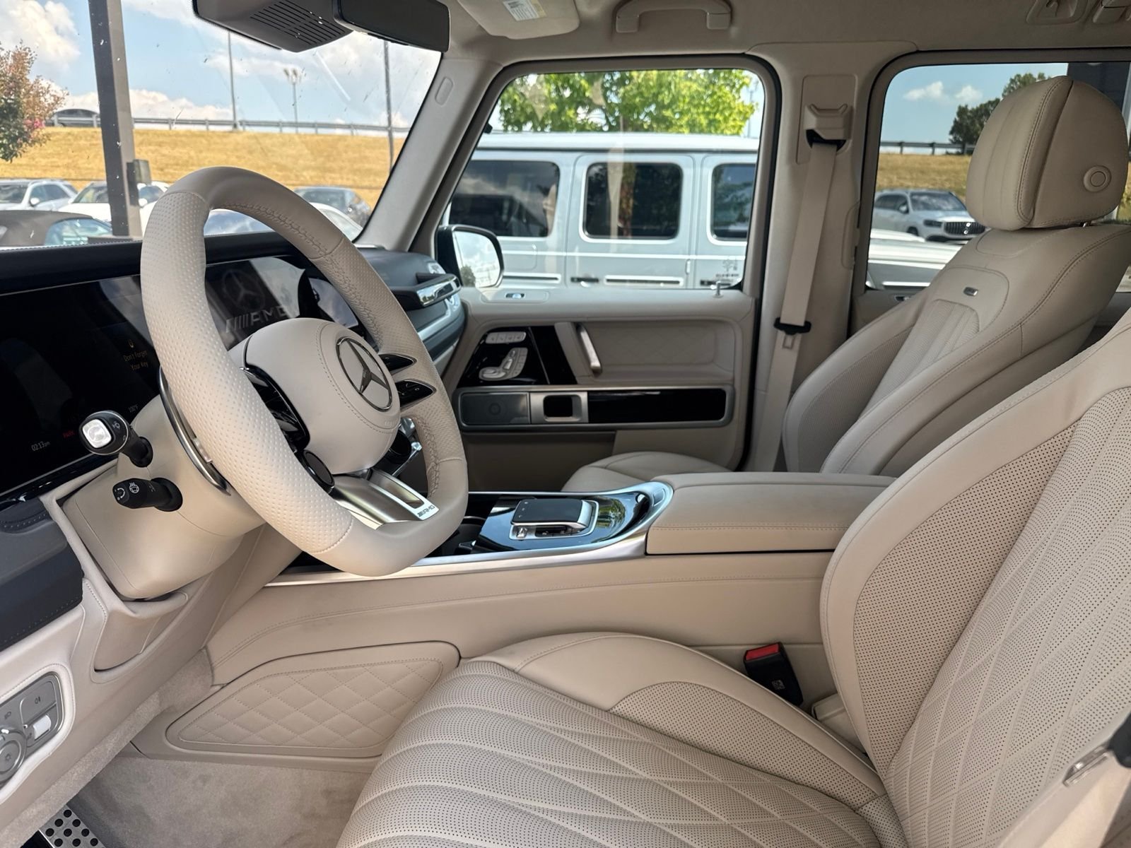 mercedes-benz g-class 2026 W1NWH5AB2TX079806 image mercedes-benz g-class 2026 W1NWH5AB2TX079806 image