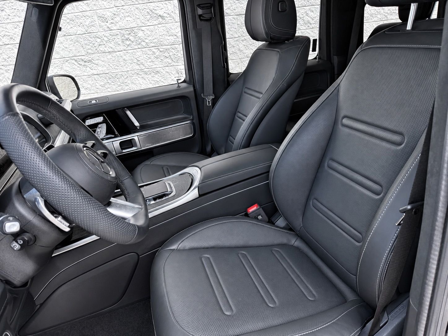 mercedes-benz g-class 2025 W1NWH1AB1SX041037 image mercedes-benz g-class 2025 W1NWH1AB1SX041037 image