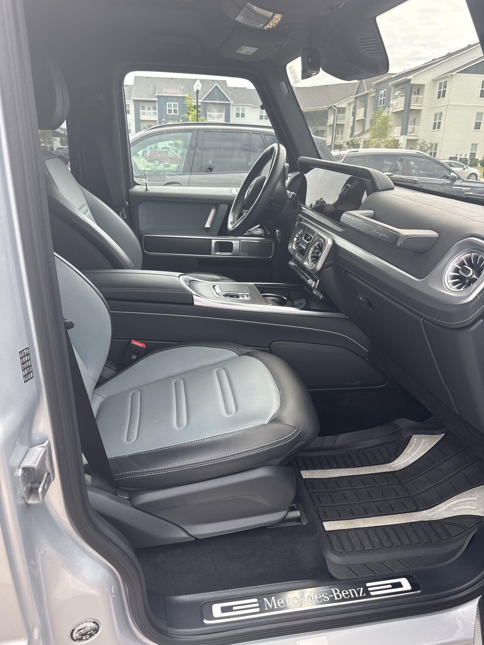 mercedes-benz g-class 2025 W1NWH1AB6SX003190 image mercedes-benz g-class 2025 W1NWH1AB6SX003190 image