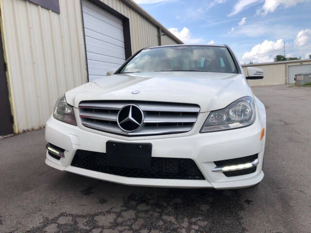 mercedes-benz c-class 2012 WDDGF4HB1CF915988 image mercedes-benz c-class 2012 WDDGF4HB1CF915988 image