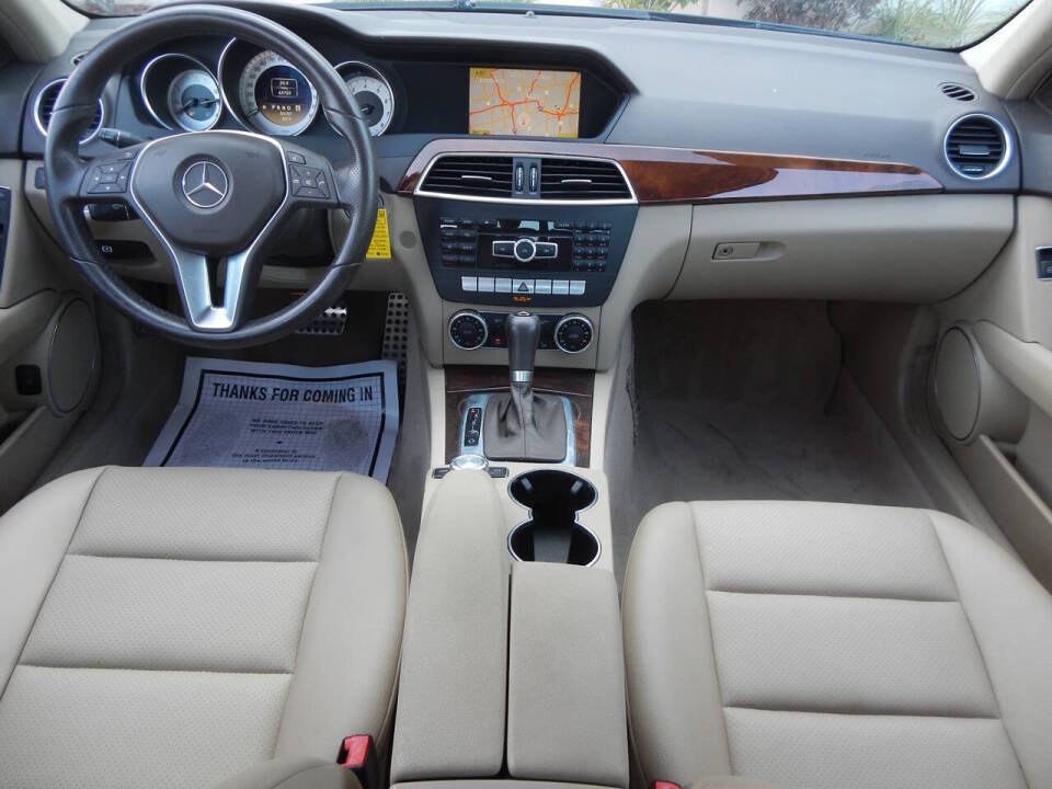 mercedes-benz c-class 2012 WDDGF4HB0CA601312 image mercedes-benz c-class 2012 WDDGF4HB0CA601312 image