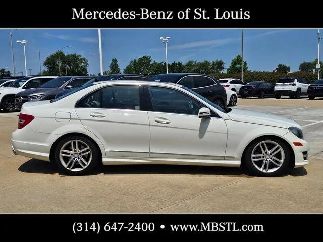 mercedes-benz c-class 2012 WDDGF8BB0CR198773 image mercedes-benz c-class 2012 WDDGF8BB0CR198773 image