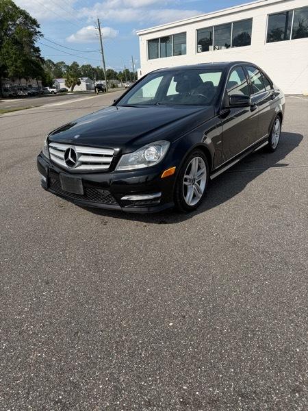 mercedes-benz c-class 2012 WDDGF4HB5CR226566 image mercedes-benz c-class 2012 WDDGF4HB5CR226566 image