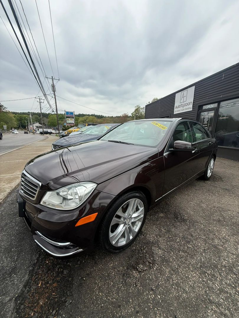 mercedes-benz c-class 2012 WDDGF8BB3CA644137 image mercedes-benz c-class 2012 WDDGF8BB3CA644137 image