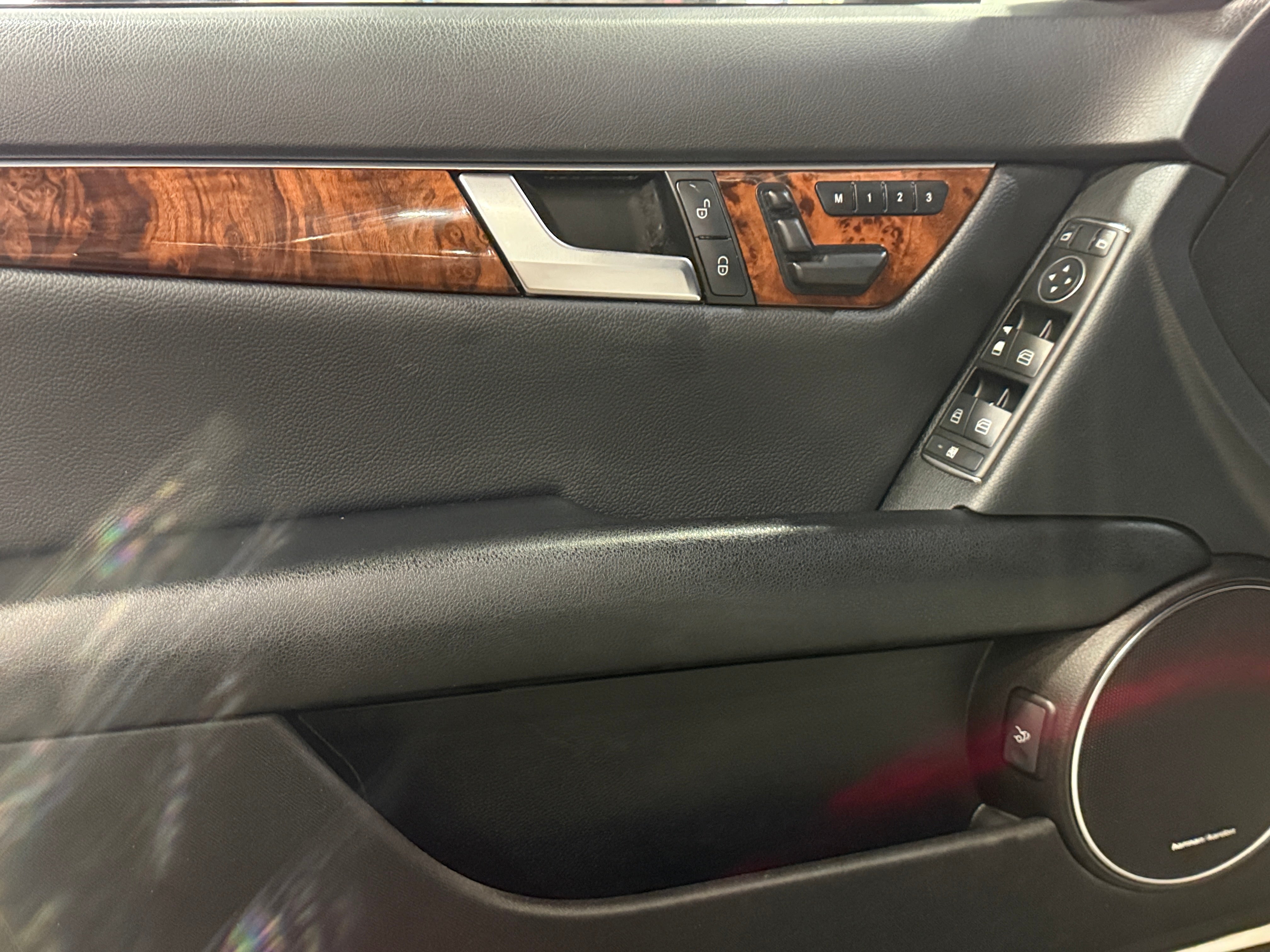 mercedes-benz c-class 2012 WDDGF4HB8CR201208 image mercedes-benz c-class 2012 WDDGF4HB8CR201208 image