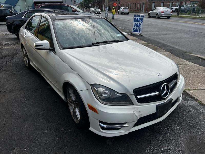 mercedes-benz c-class 2012 WDDGF8BB9CA650492 image mercedes-benz c-class 2012 WDDGF8BB9CA650492 image