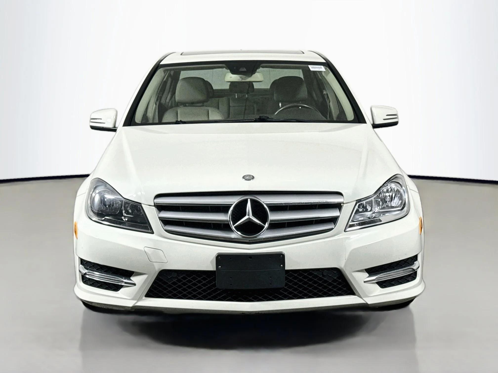 mercedes-benz c-class 2012 WDDGF8BB7CA711371 image mercedes-benz c-class 2012 WDDGF8BB7CA711371 image