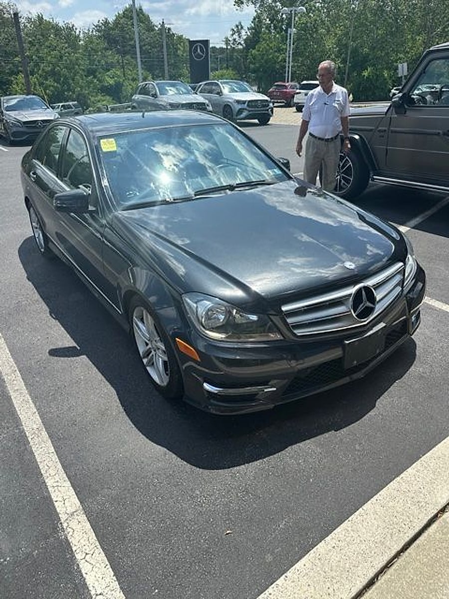 mercedes-benz c-class 2012 WDDGF8BB4CR193608 image mercedes-benz c-class 2012 WDDGF8BB4CR193608 image