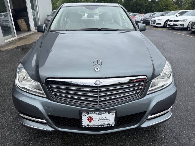 mercedes-benz c-class 2012 WDDGF8BB8CR202066 image mercedes-benz c-class 2012 WDDGF8BB8CR202066 image