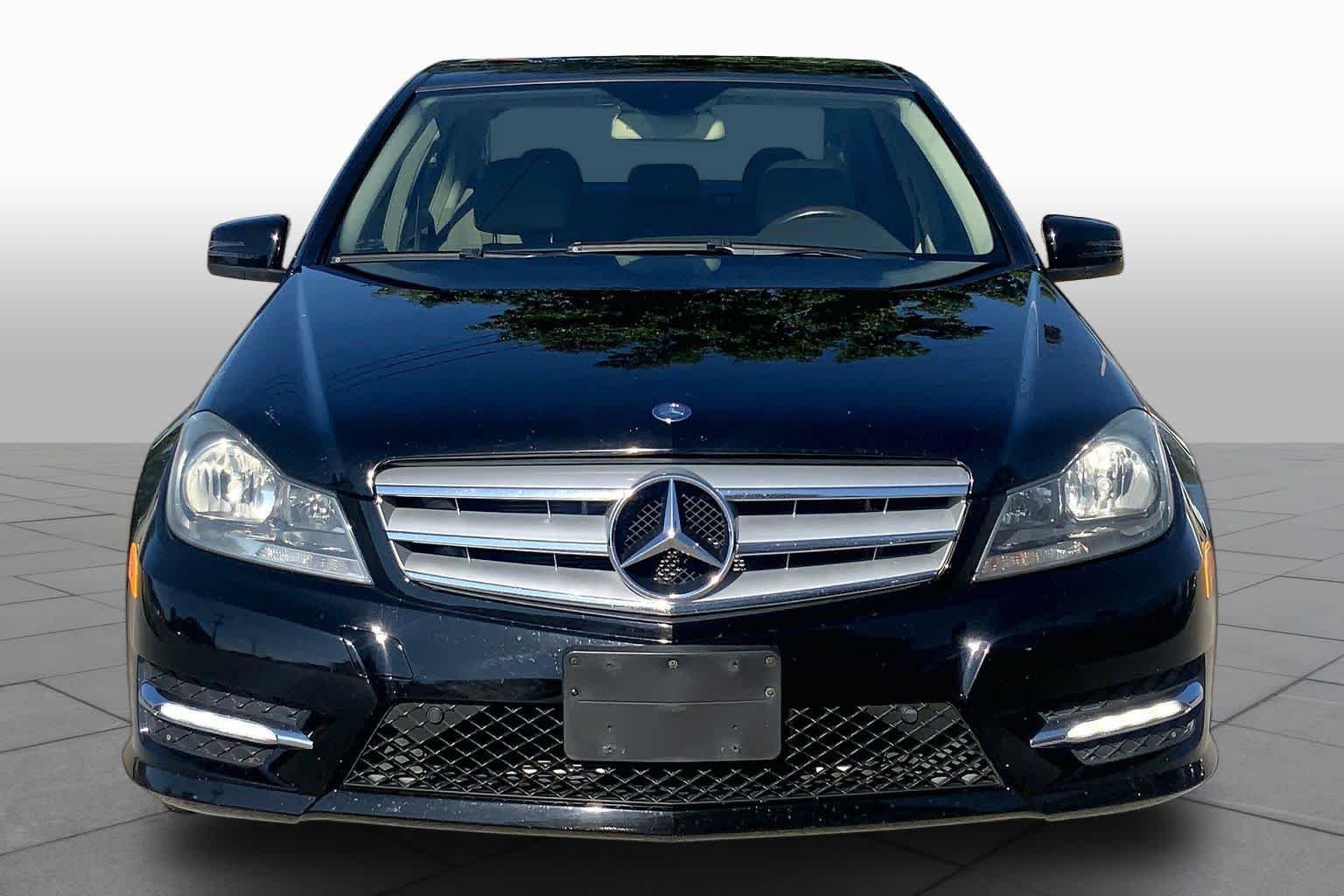 mercedes-benz c-class 2012 WDDGF8BBXCF855516 image mercedes-benz c-class 2012 WDDGF8BBXCF855516 image